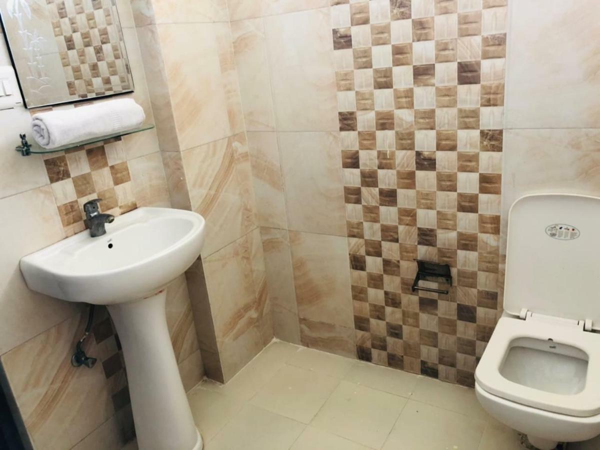 Hotel Maziz Prime Jaipur